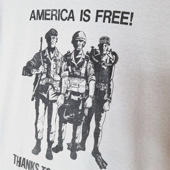 Vintage America Is Free Thanks To Our Veterans T-shirt Single Stitch Gray M/L - Picture 2 of 9